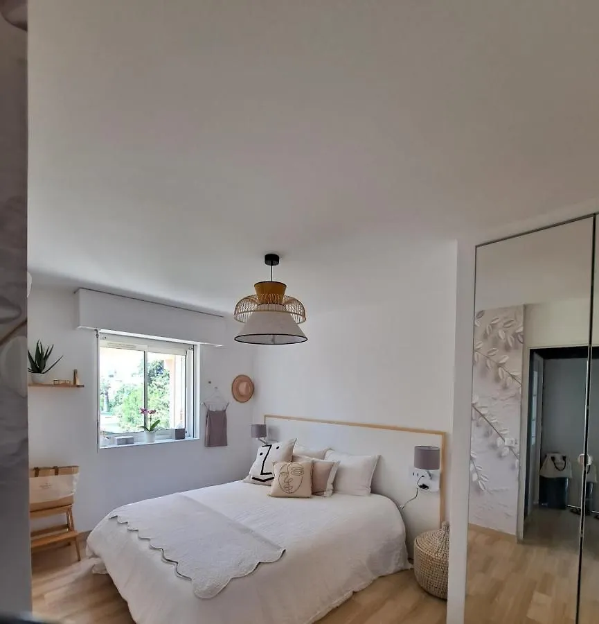 Holiday home Henri Camille Real Estate -Beautiful One Bedroom Swimming Pool And Parking Cannes