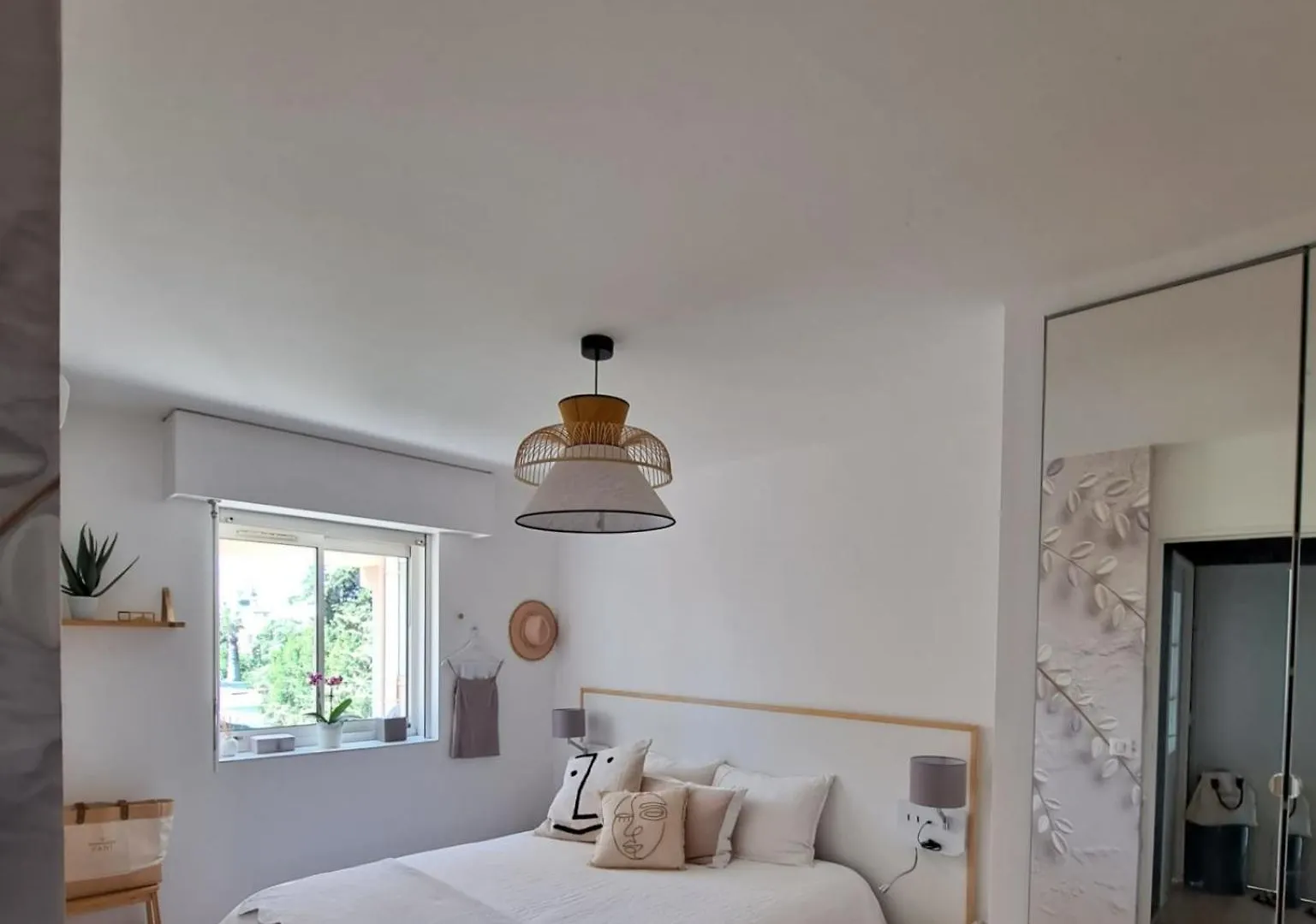 Henri Camille Real Estate -Beautiful One Bedroom Swimming Pool And Parking Cannes Holiday home