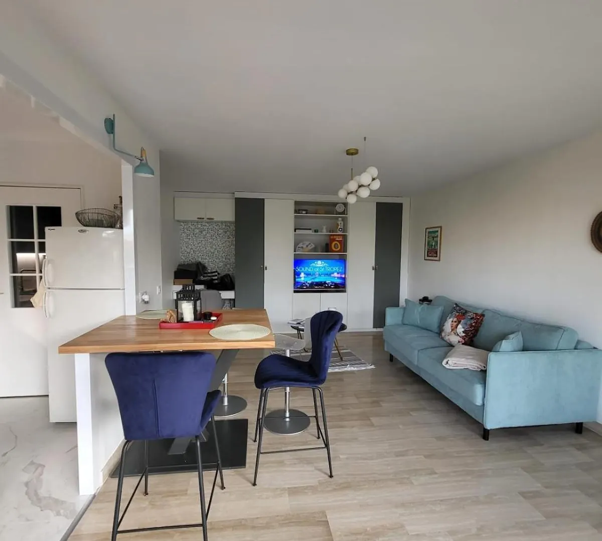 Henri Camille Real Estate -Beautiful One Bedroom Swimming Pool And Parking Cannes