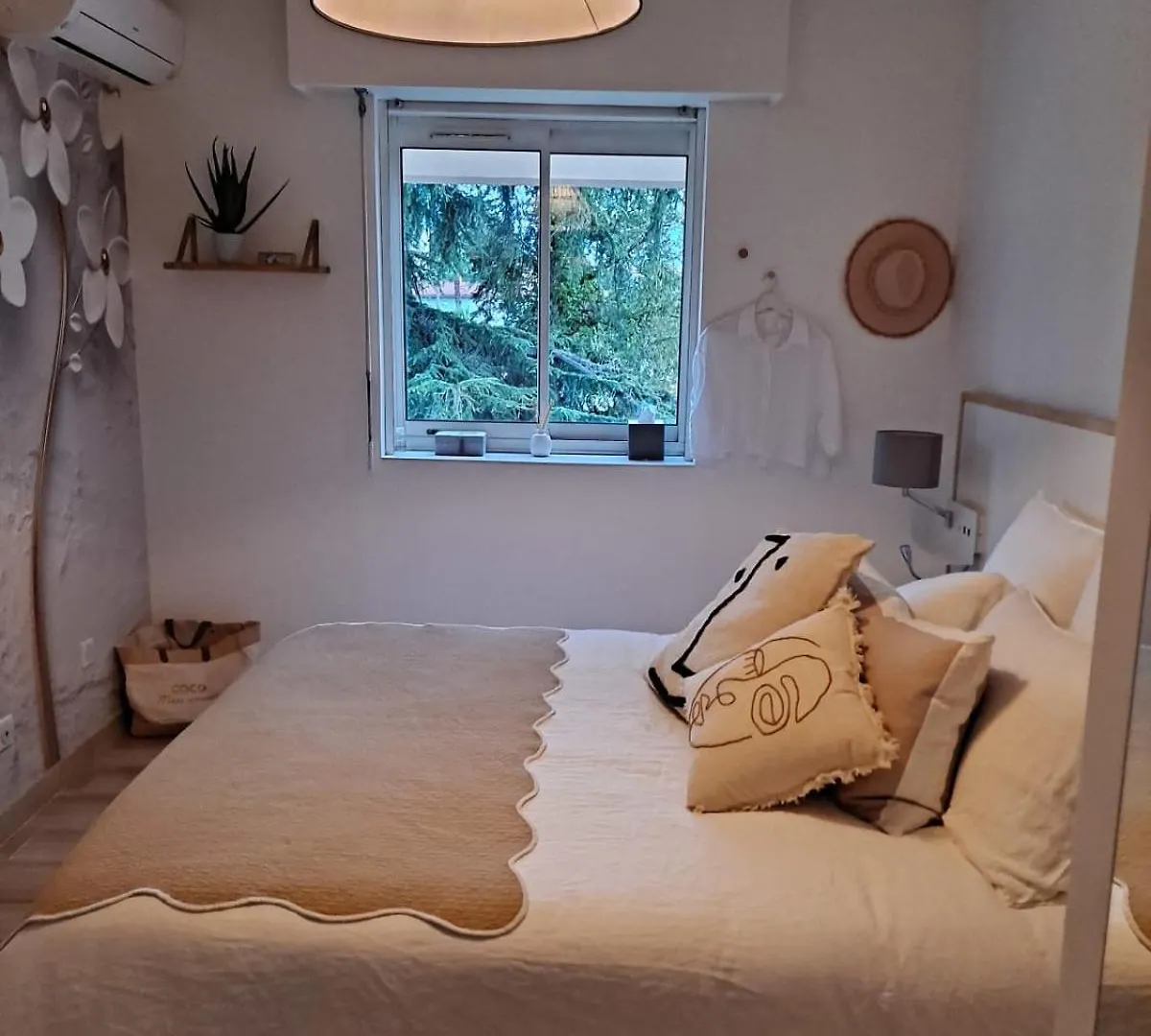 Holiday home Henri Camille Real Estate -Beautiful One Bedroom Swimming Pool And Parking Cannes France
